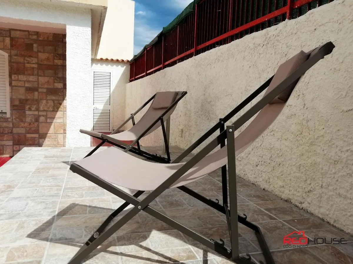 Lido di Noto Red House 아파트