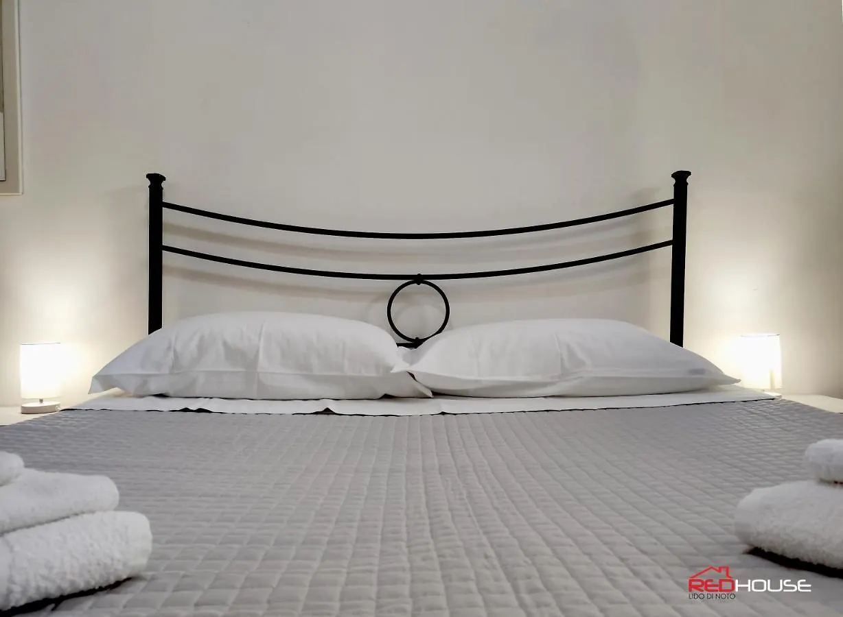 Appartamento Red House Lido di Noto