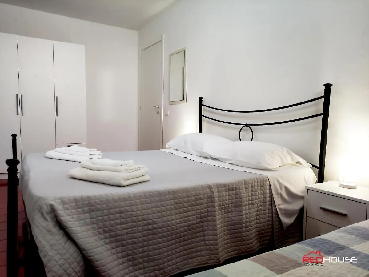 Appartamento Red House Lido di Noto